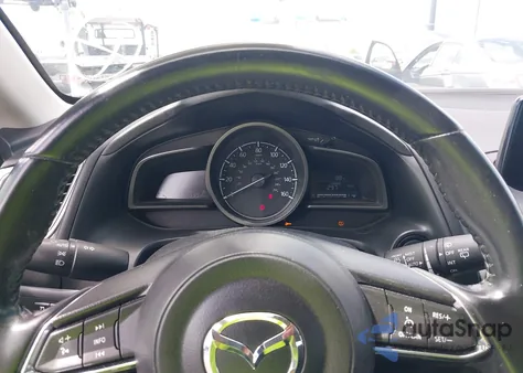 2018 Mazda Mazda3 Touring z USA, uszkodzony, nr VIN 3MZBN1L31JM182390